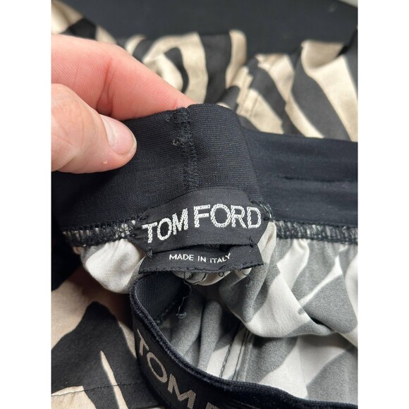 Tom Ford Logo Waistband Zebra Printed Shorts - Picture 5 of 7